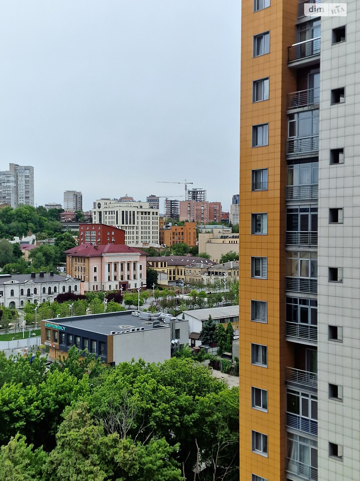 Продажа трехкомнатной квартиры в Днепре, на спуск Крутогорный 28, район Центр фото 1 Продажа трехкомнатной квартиры в Днепре, на спуск Крутогорный 28, район Центр фото 1