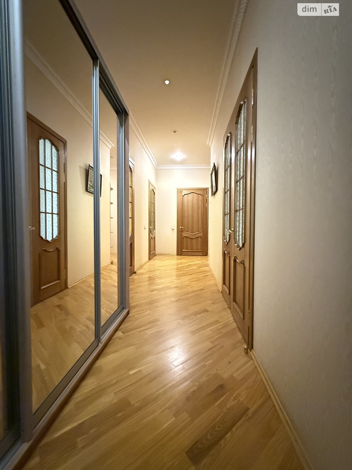 Продажа трехкомнатной квартиры в Днепре, на ул. Лазаря Глобы 13, кв. 5, район Центр фото 1 Продажа трехкомнатной квартиры в Днепре, на ул. Лазаря Глобы 13, кв. 5, район Центр фото 1