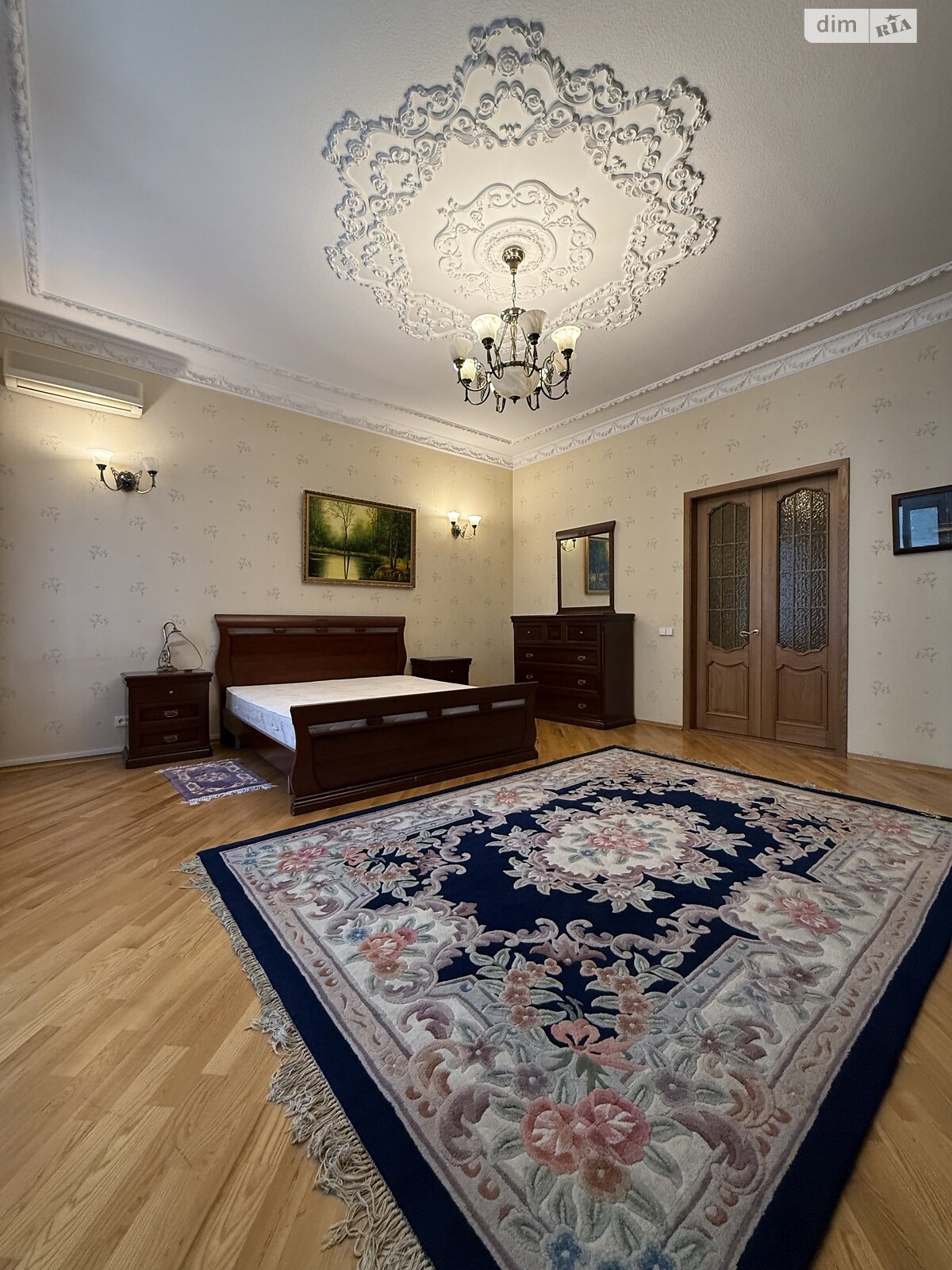 Продажа трехкомнатной квартиры в Днепре, на ул. Лазаря Глобы 13, кв. 5, район Центр фото 1 Продажа трехкомнатной квартиры в Днепре, на ул. Лазаря Глобы 13, кв. 5, район Центр фото 1