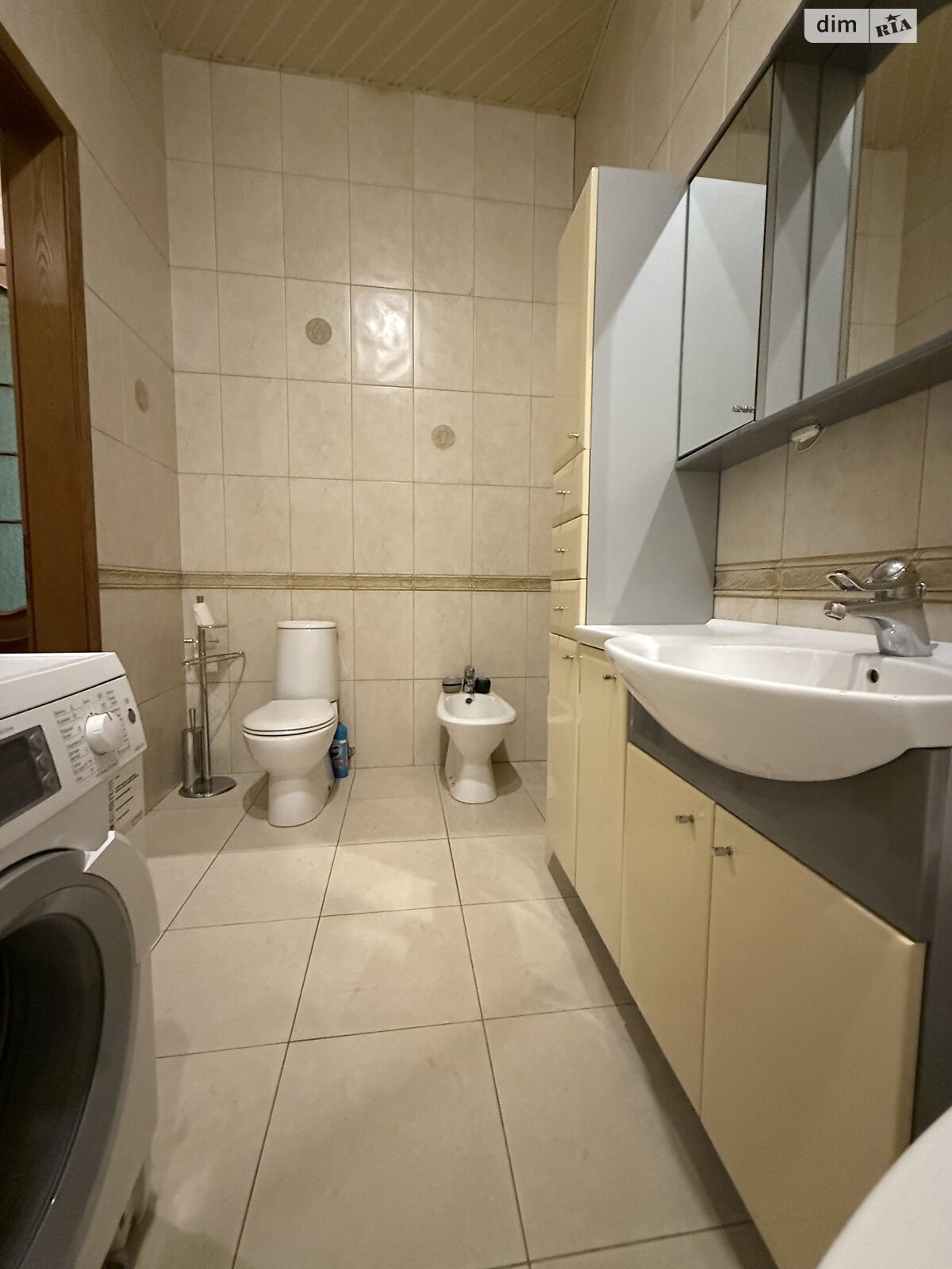 Продажа трехкомнатной квартиры в Днепре, на ул. Лазаря Глобы 13, кв. 5, район Центр фото 1 Продажа трехкомнатной квартиры в Днепре, на ул. Лазаря Глобы 13, кв. 5, район Центр фото 1