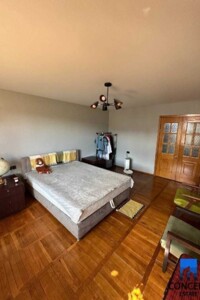 Продаж чотирикімнатної квартири в Дніпрі, на вул. Мечникова, район Центр фото 2