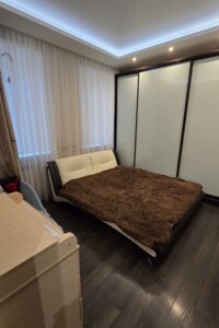 Продаж двокімнатної квартири в Дніпрі, на вул. Мечникова 15, район Центр фото 2