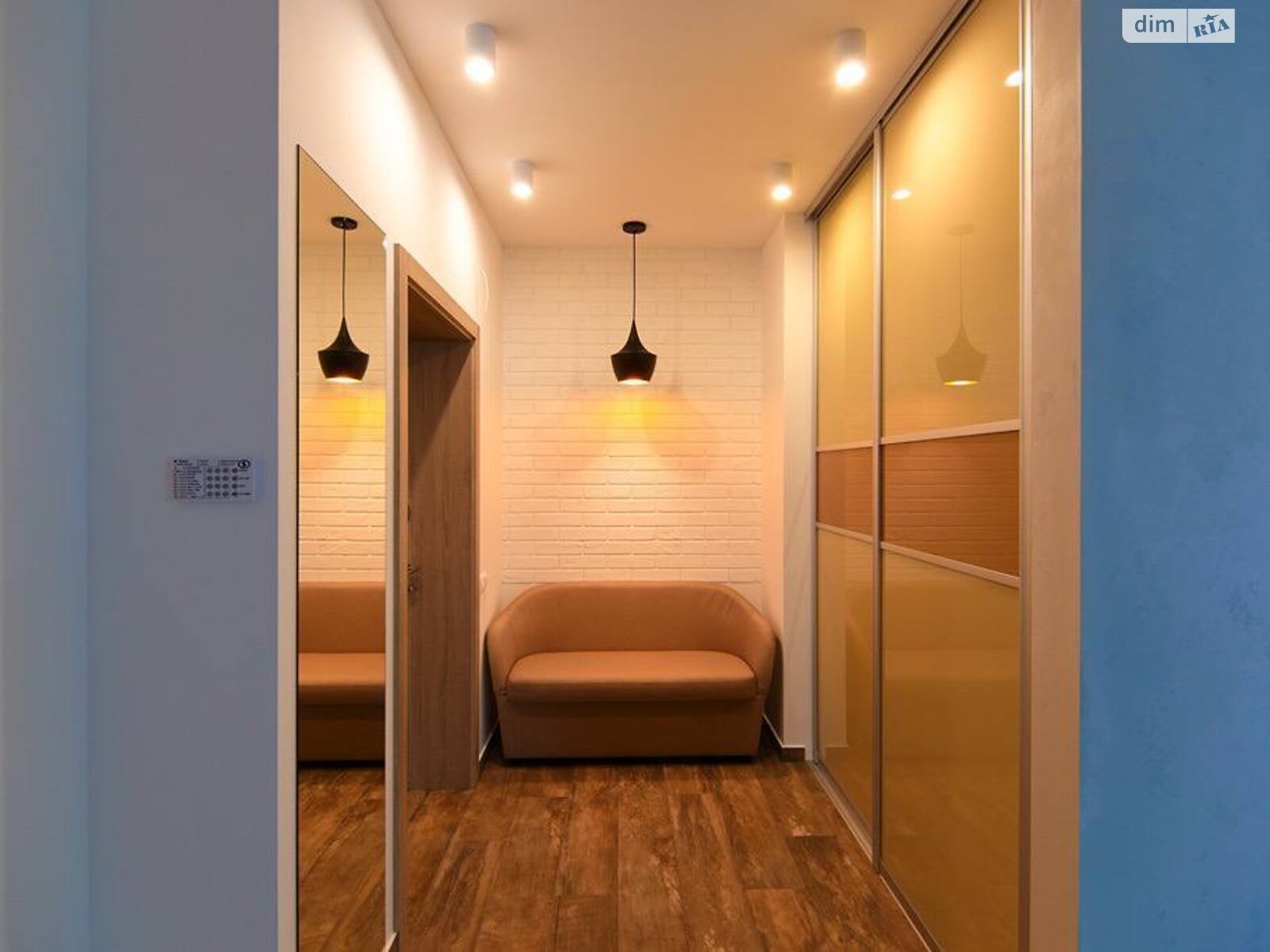 Продажа двухкомнатной квартиры в Днепре, на ул. Рогалева 20, район Центр фото 1 Продажа двухкомнатной квартиры в Днепре, на ул. Рогалева 20, район Центр фото 1