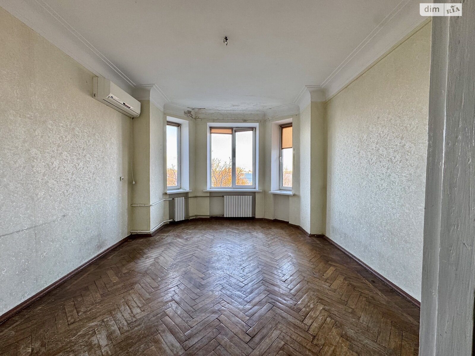 Продажа двухкомнатной квартиры в Днепре, на ул. Сичеславская Набережная 27, район Центр фото 1