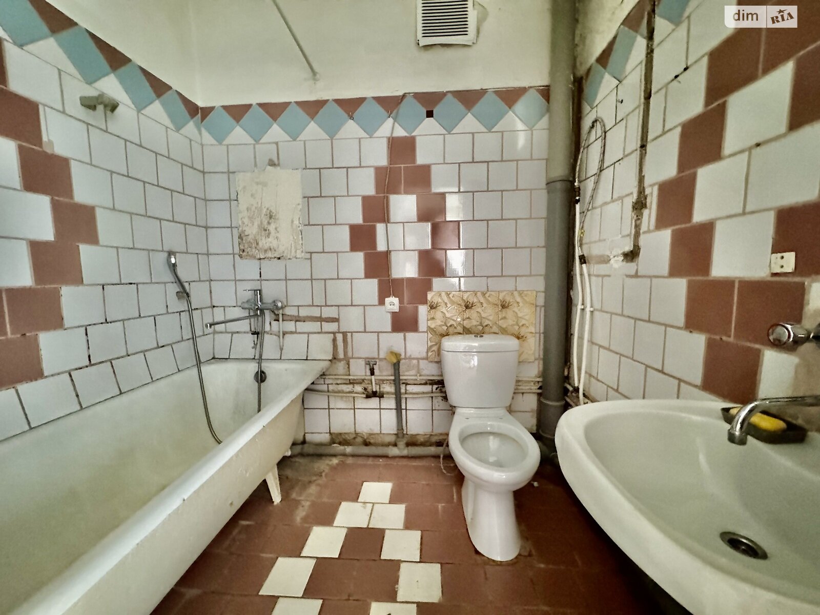 Продажа двухкомнатной квартиры в Днепре, на ул. Сичеславская Набережная 27, район Центр фото 1