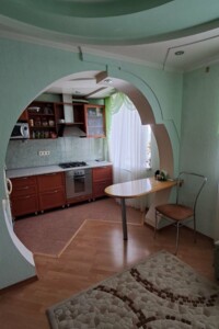 Продажа трехкомнатной квартиры в Днепре, на ул. Степана Бандеры 21, район Центр фото 2