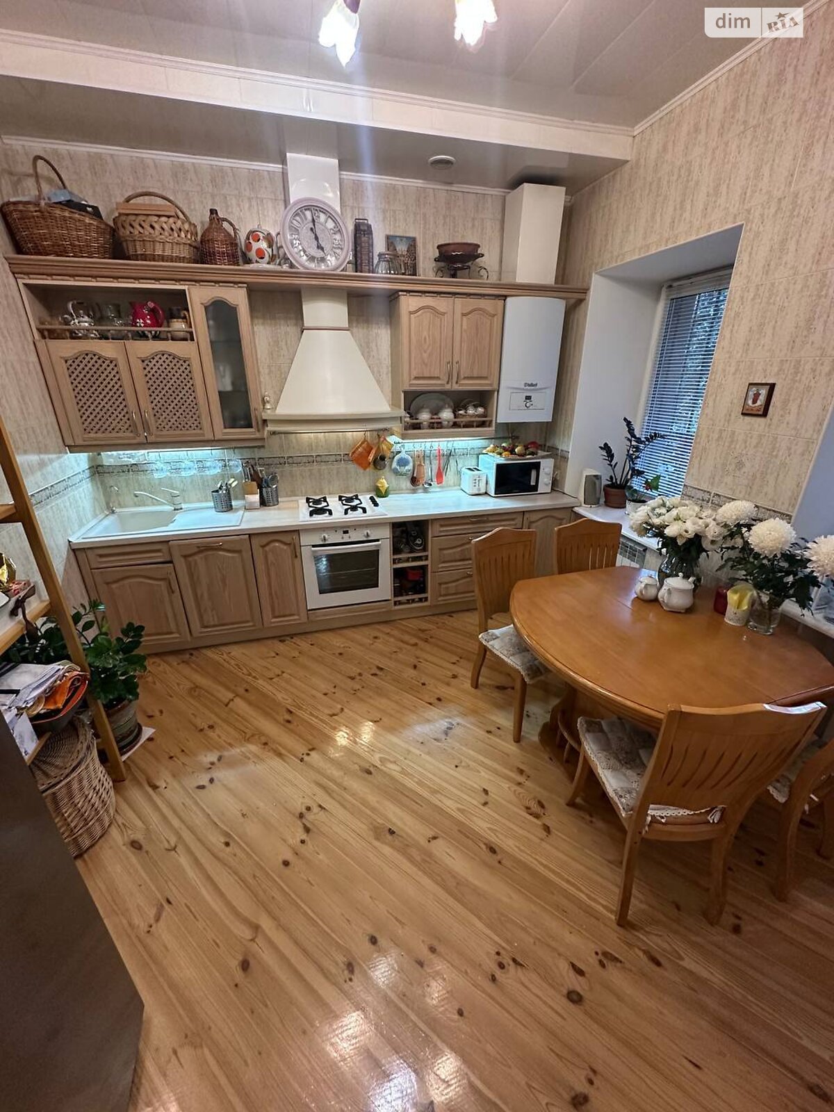 Продажа трехкомнатной квартиры в Днепре, на ул. Святослава Храброго 42, район Центр фото 1