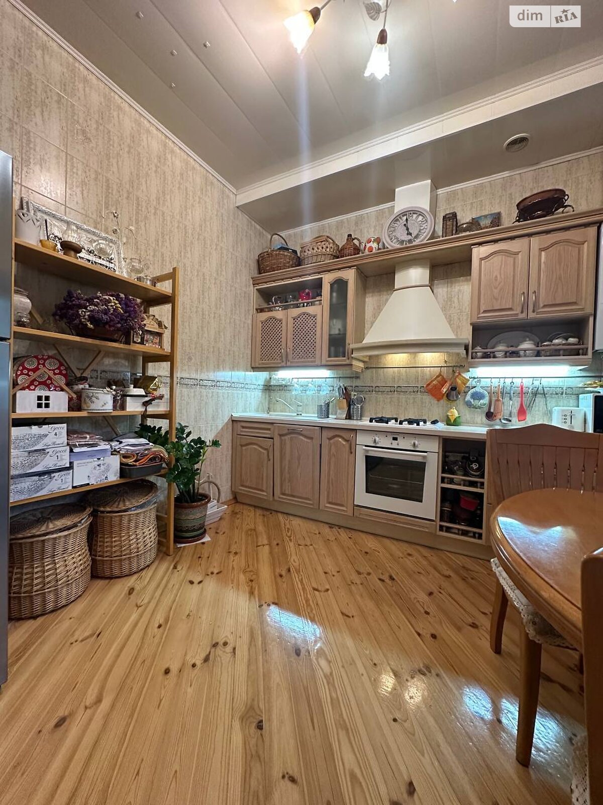 Продажа трехкомнатной квартиры в Днепре, на ул. Святослава Храброго 42, район Центр фото 1