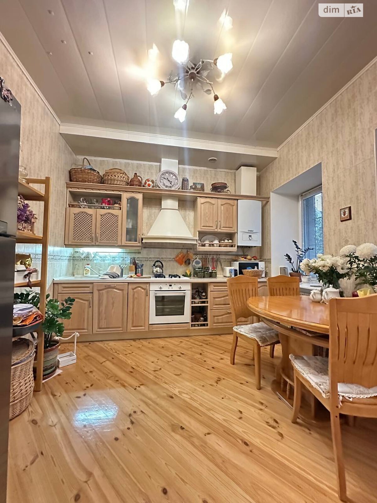 Продажа трехкомнатной квартиры в Днепре, на ул. Святослава Храброго 42, район Центр фото 1