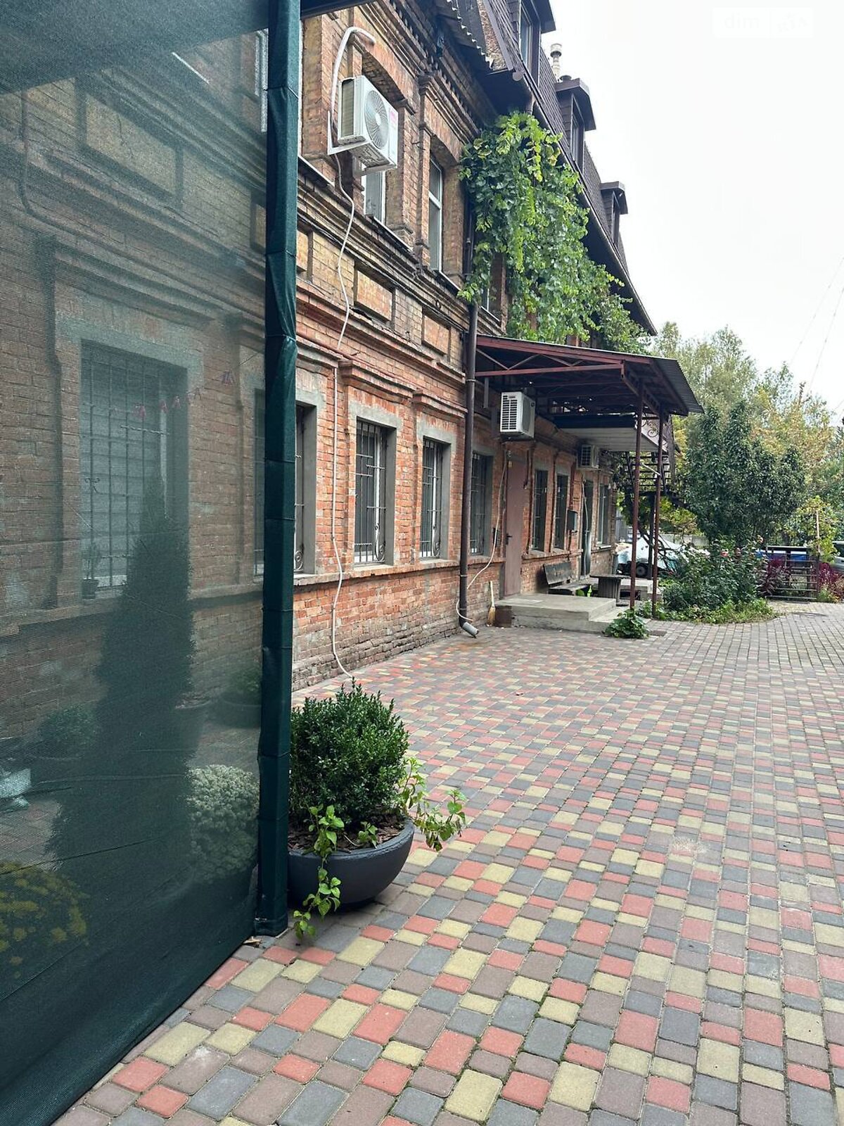 Продажа трехкомнатной квартиры в Днепре, на ул. Святослава Храброго 42, район Центр фото 1