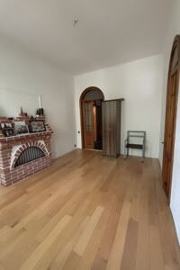 Продаж чотирикімнатної квартири в Дніпрі, на вул. Троїцька 14, район Центр фото 2