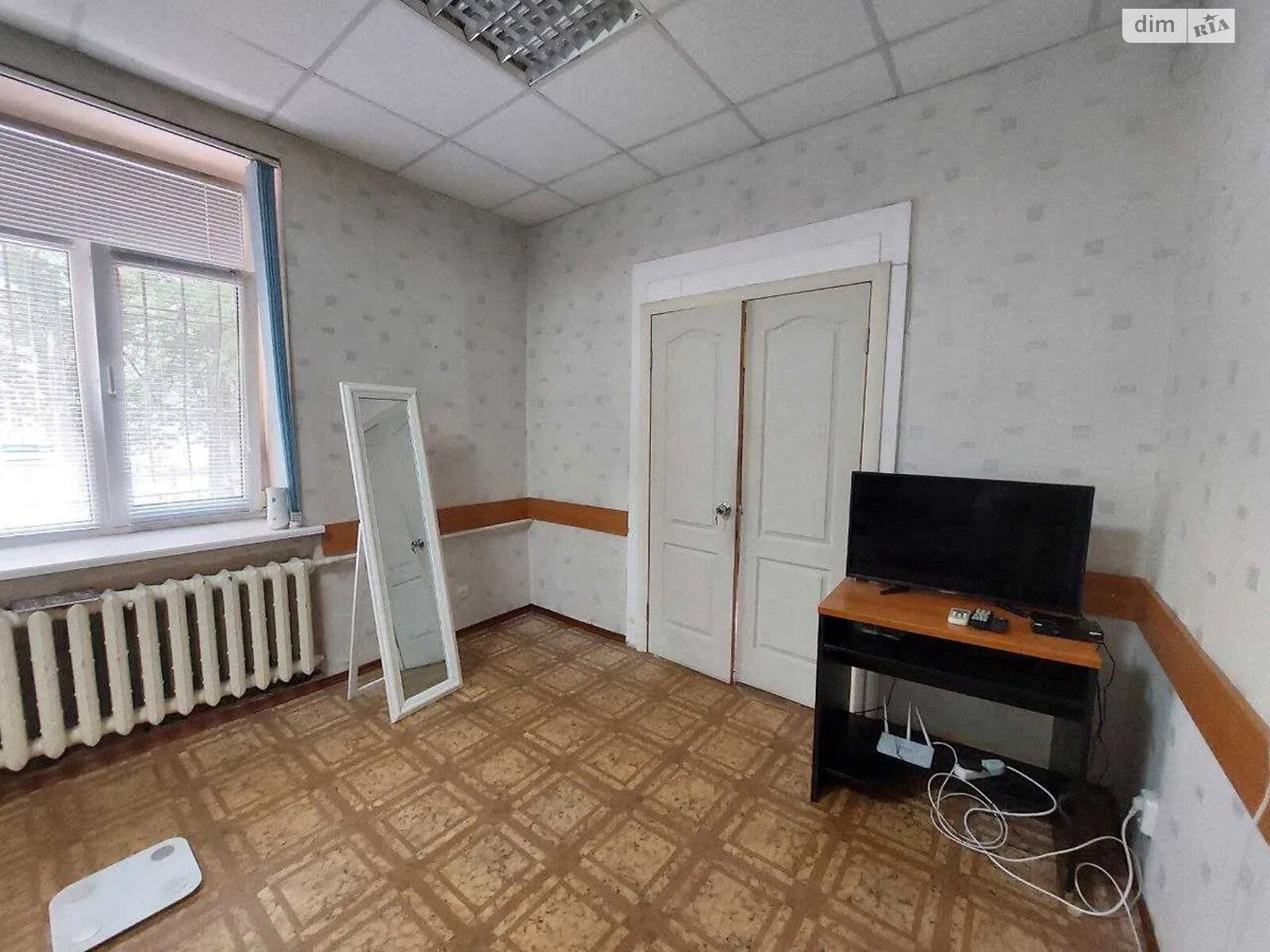 Продажа двухкомнатной квартиры в Днепре, на ул. Владимира Мономаха, район Центр фото 1 Продажа двухкомнатной квартиры в Днепре, на ул. Владимира Мономаха, район Центр фото 1
