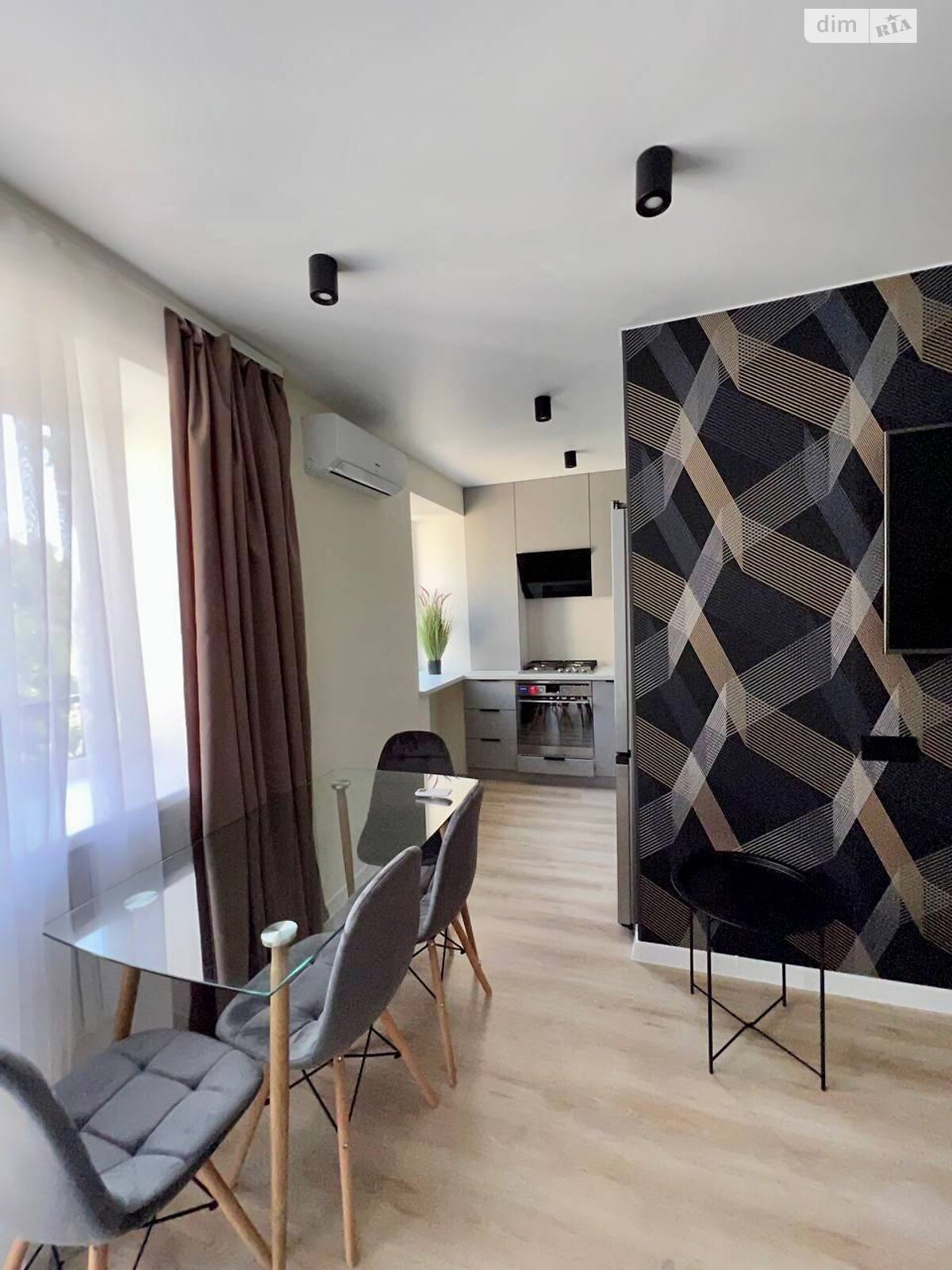 Продаж двокімнатної квартири в Дніпрі, на вул. Володимира Великого князя 12А, район Центр фото 1 Продаж двокімнатної квартири в Дніпрі, на вул. Володимира Великого князя 12А, район Центр фото 1