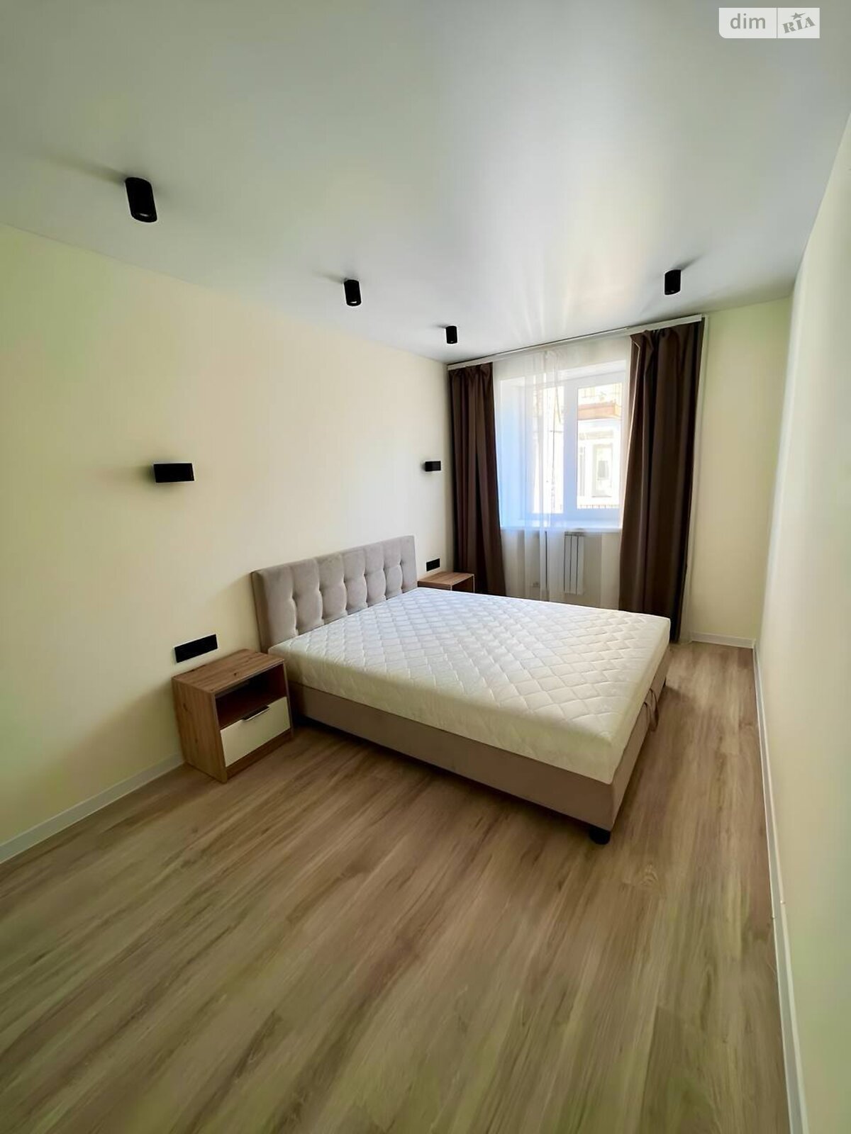 Продажа двухкомнатной квартиры в Днепре, на ул. Владимира Великого князя 12А, район Центр фото 1