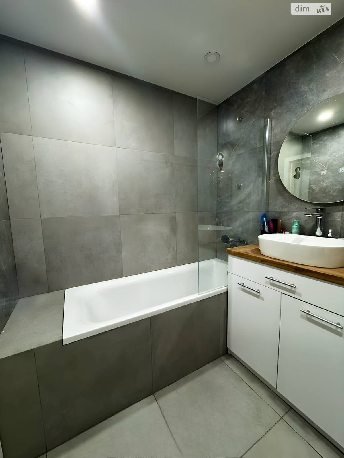 Продажа двухкомнатной квартиры в Днепре, на ул. Владимира Великого князя 12А, район Центр фото 1