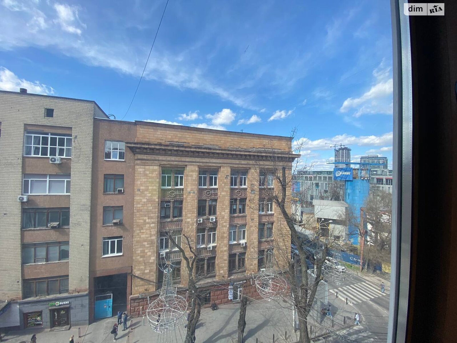 Продажа двухкомнатной квартиры в Днепре, на просп. Яворницкого Дмитрия, район Центр фото 1 Продажа двухкомнатной квартиры в Днепре, на просп. Яворницкого Дмитрия, район Центр фото 1