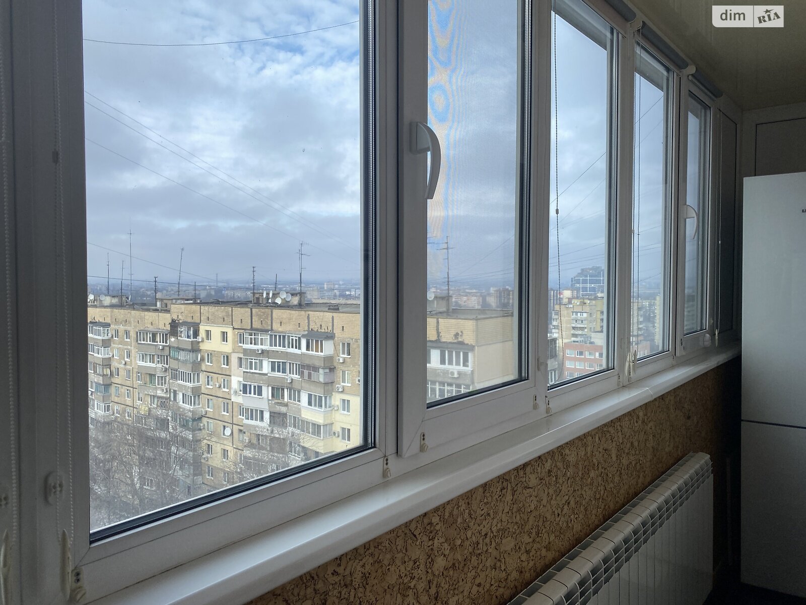 Продажа трехкомнатной квартиры в Днепре, на просп. Поля Александра, район Центральный фото 1