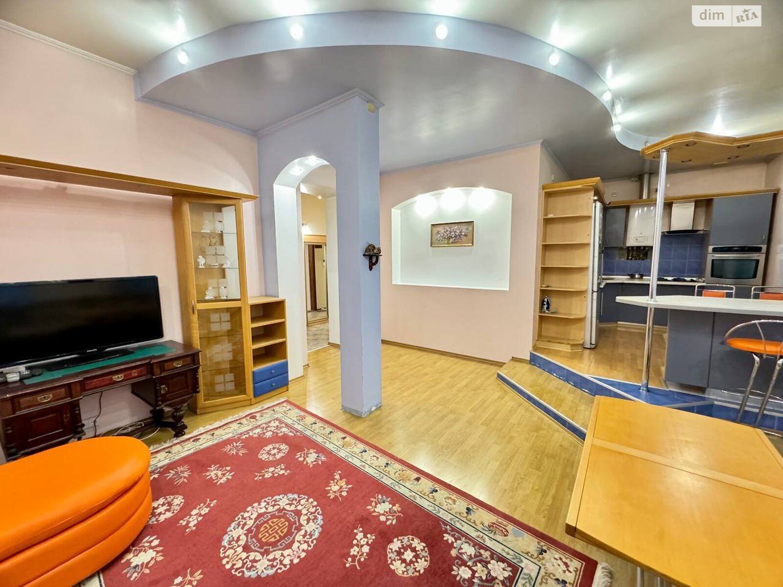 Продажа трехкомнатной квартиры в Днепре, на ул. Святослава Храброго 31, район Центральный фото 1