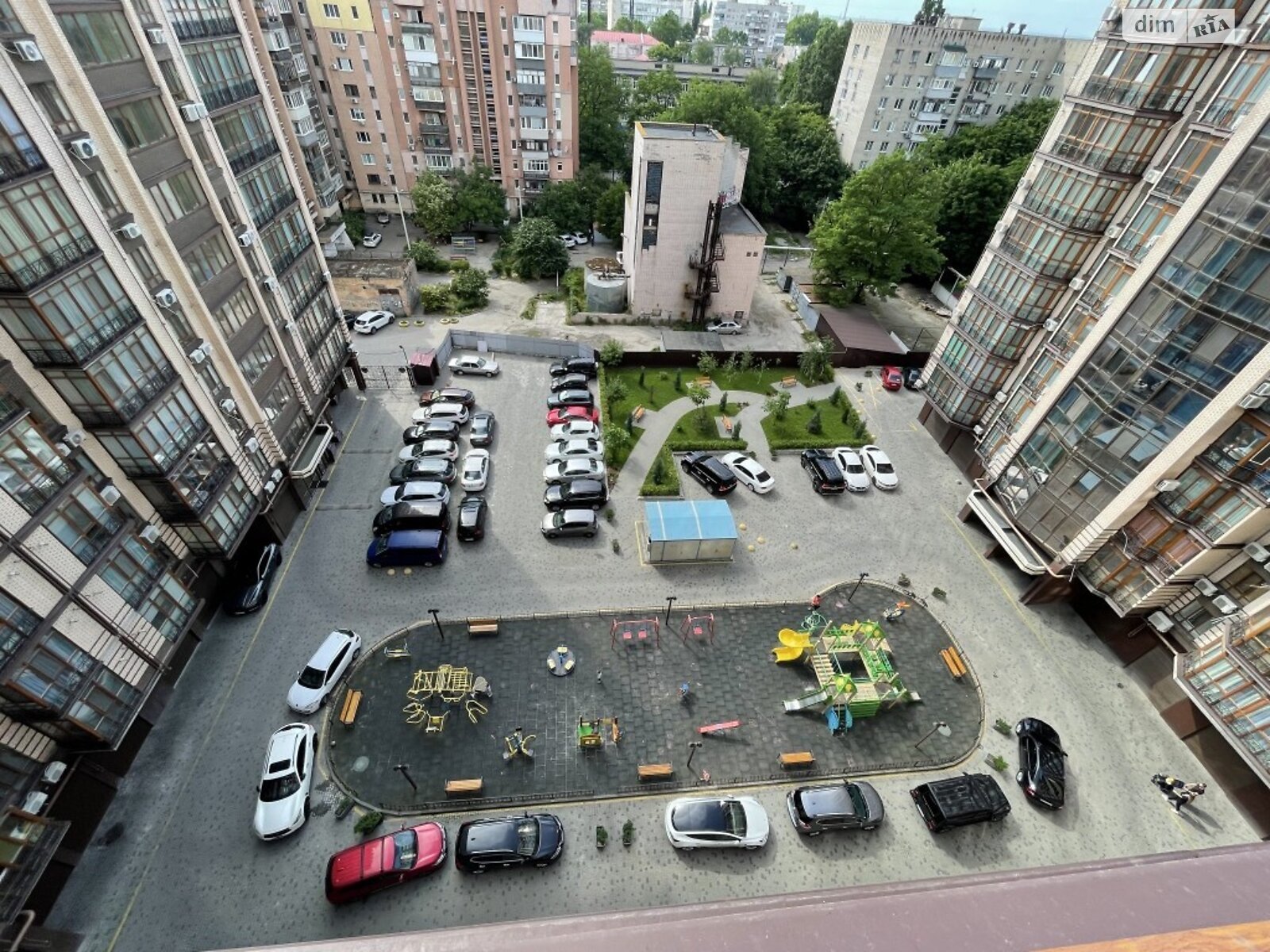 Продаж трикімнатної квартири в Дніпрі, на вул. Антоновича Володимира 36, район Центральний фото 1