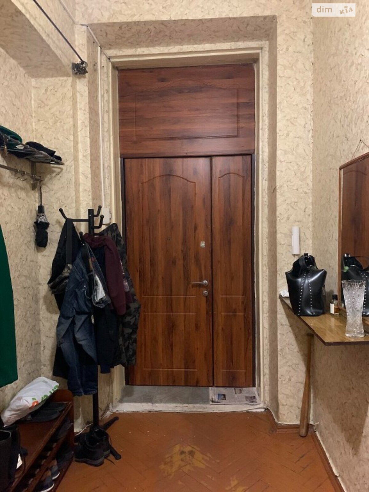 Продажа трехкомнатной квартиры в Днепре, на ул. Лазаря Глобы 15, район Шевченковский фото 1 Продажа трехкомнатной квартиры в Днепре, на ул. Лазаря Глобы 15, район Шевченковский фото 1
