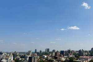 Продажа трехкомнатной квартиры в Днепре, на ул. Короленко 22А, район Центральный Холм фото 2