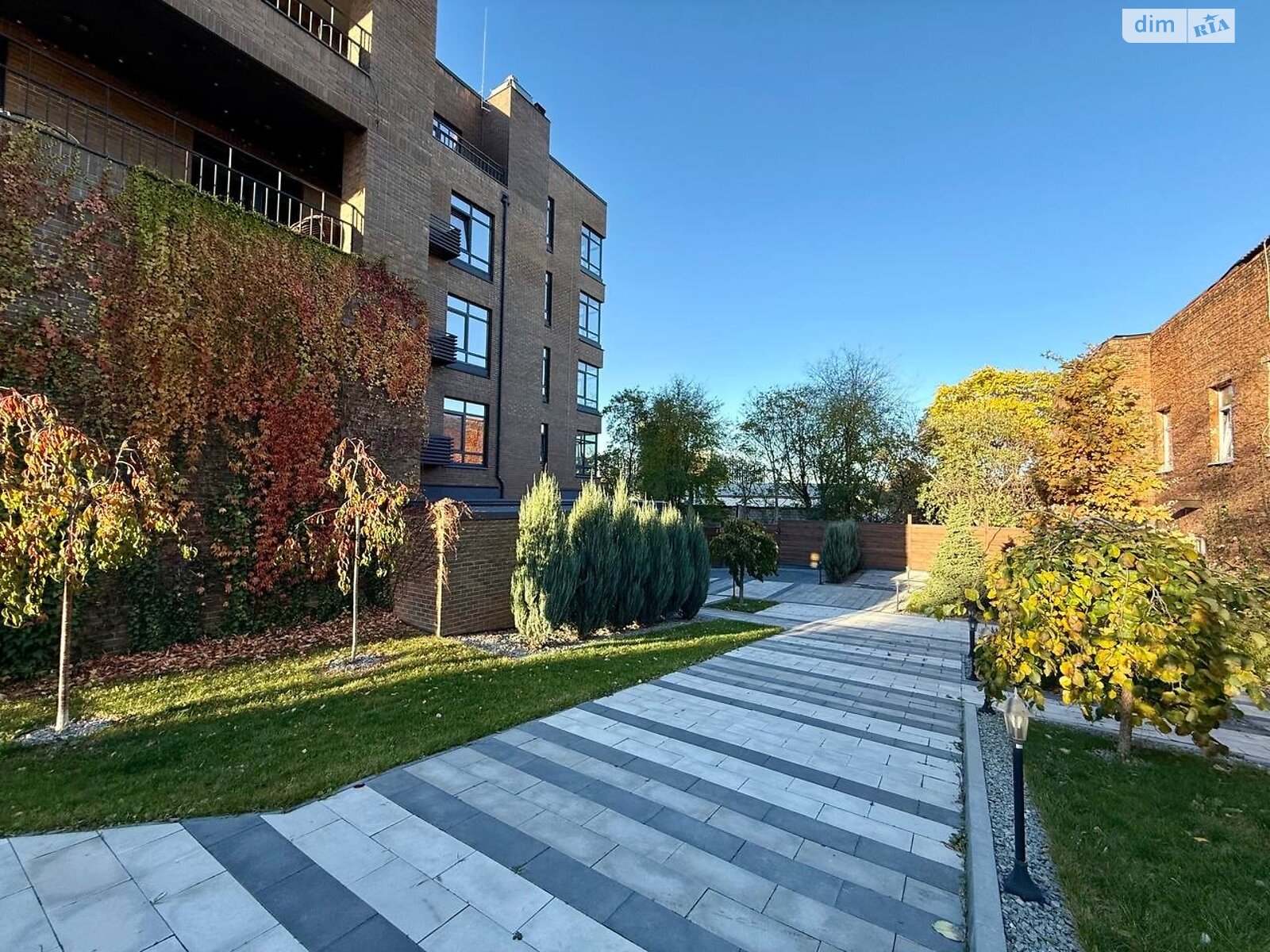 Продажа однокомнатной квартиры в Днепре, на ул. Короленко 43, район Центральный Холм фото 1 Продажа однокомнатной квартиры в Днепре, на ул. Короленко 43, район Центральный Холм фото 1