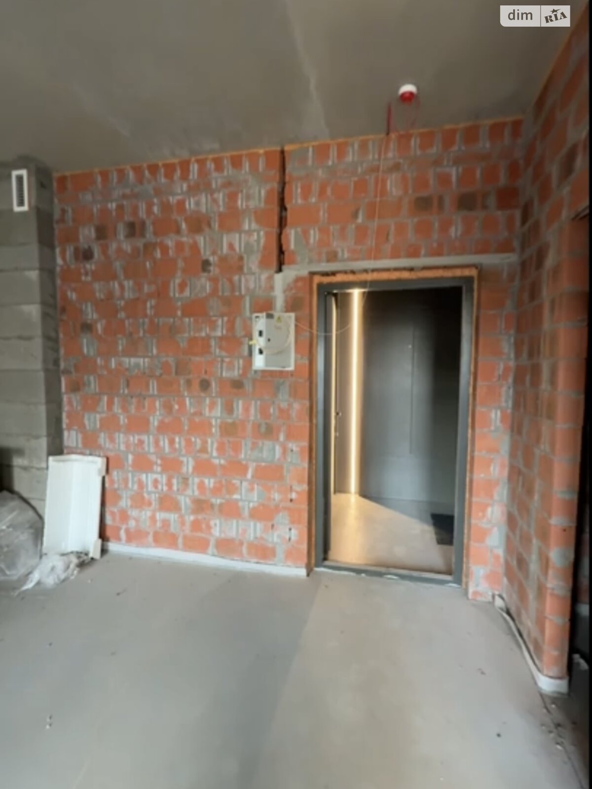 Продаж однокімнатної квартири в Дніпрі, на вул. Костомарівська 1А, район Центральний Пагорб фото 1 Продаж однокімнатної квартири в Дніпрі, на вул. Костомарівська 1А, район Центральний Пагорб фото 1