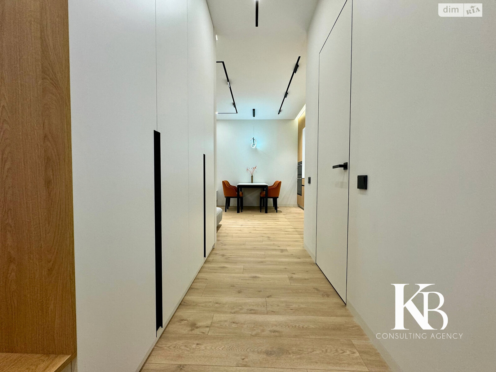 Продаж трикімнатної квартири в Дніпрі, на бул. Кучеревського 1, район Центральний Пагорб фото 1 Продаж трикімнатної квартири в Дніпрі, на бул. Кучеревського 1, район Центральний Пагорб фото 1