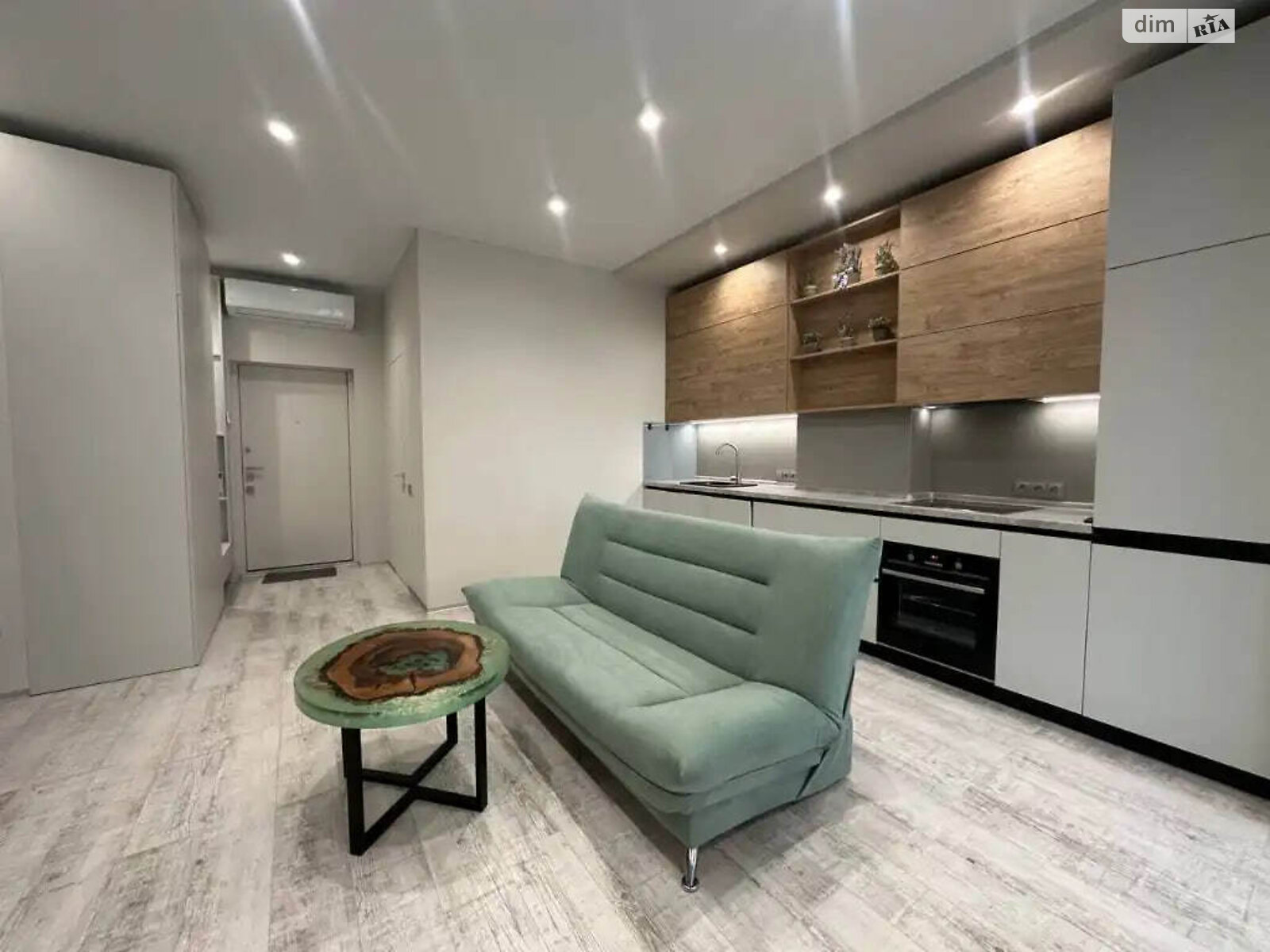 Продажа двухкомнатной квартиры в Днепре, на бул. Кучеревского 1, район Центральный Холм фото 1 Продажа двухкомнатной квартиры в Днепре, на бул. Кучеревского 1, район Центральный Холм фото 1