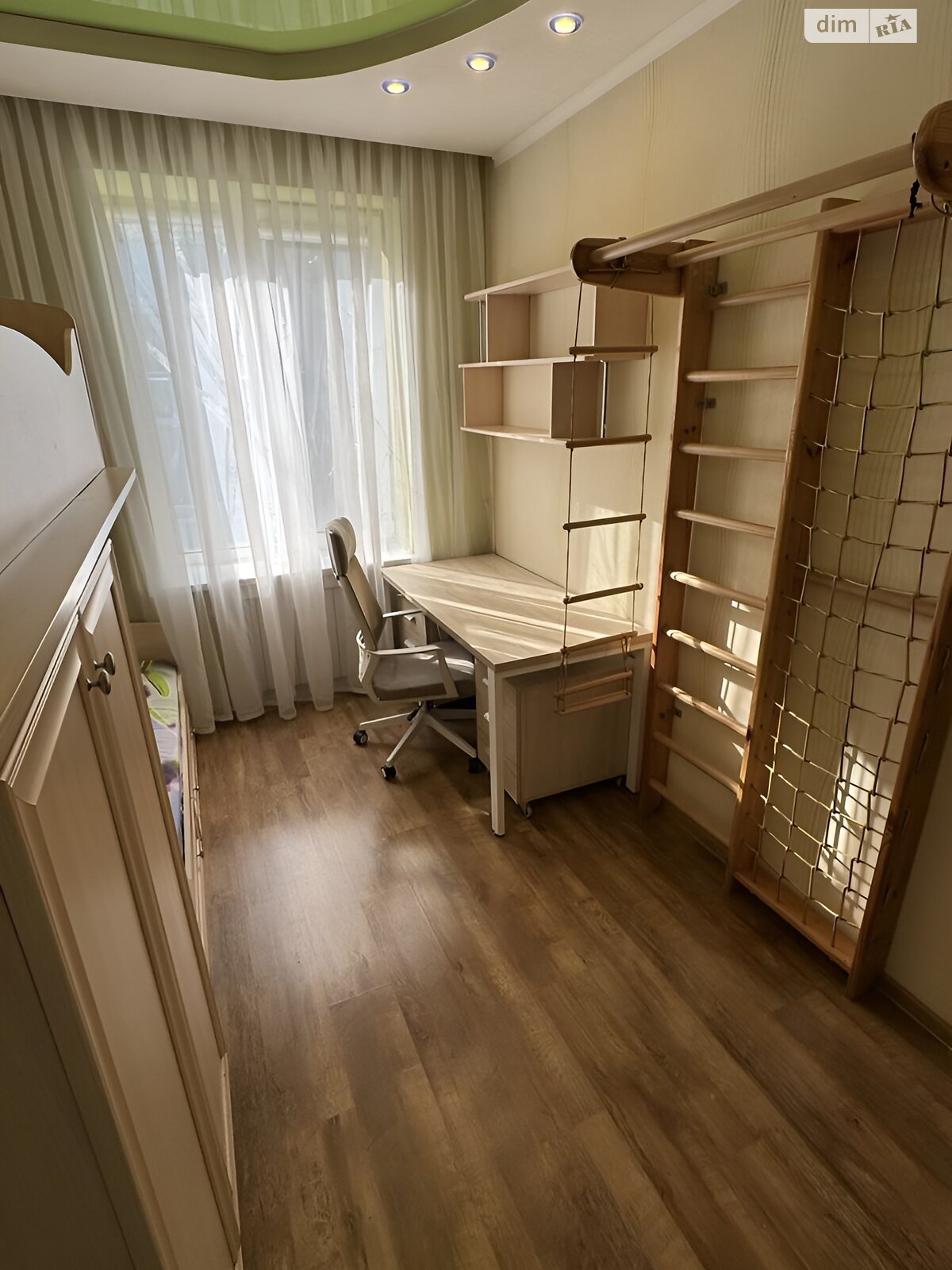 Продаж трикімнатної квартири в Дніпрі, на вул. Воскресенська 46, район Центральний Пагорб фото 1 Продаж трикімнатної квартири в Дніпрі, на вул. Воскресенська 46, район Центральний Пагорб фото 1