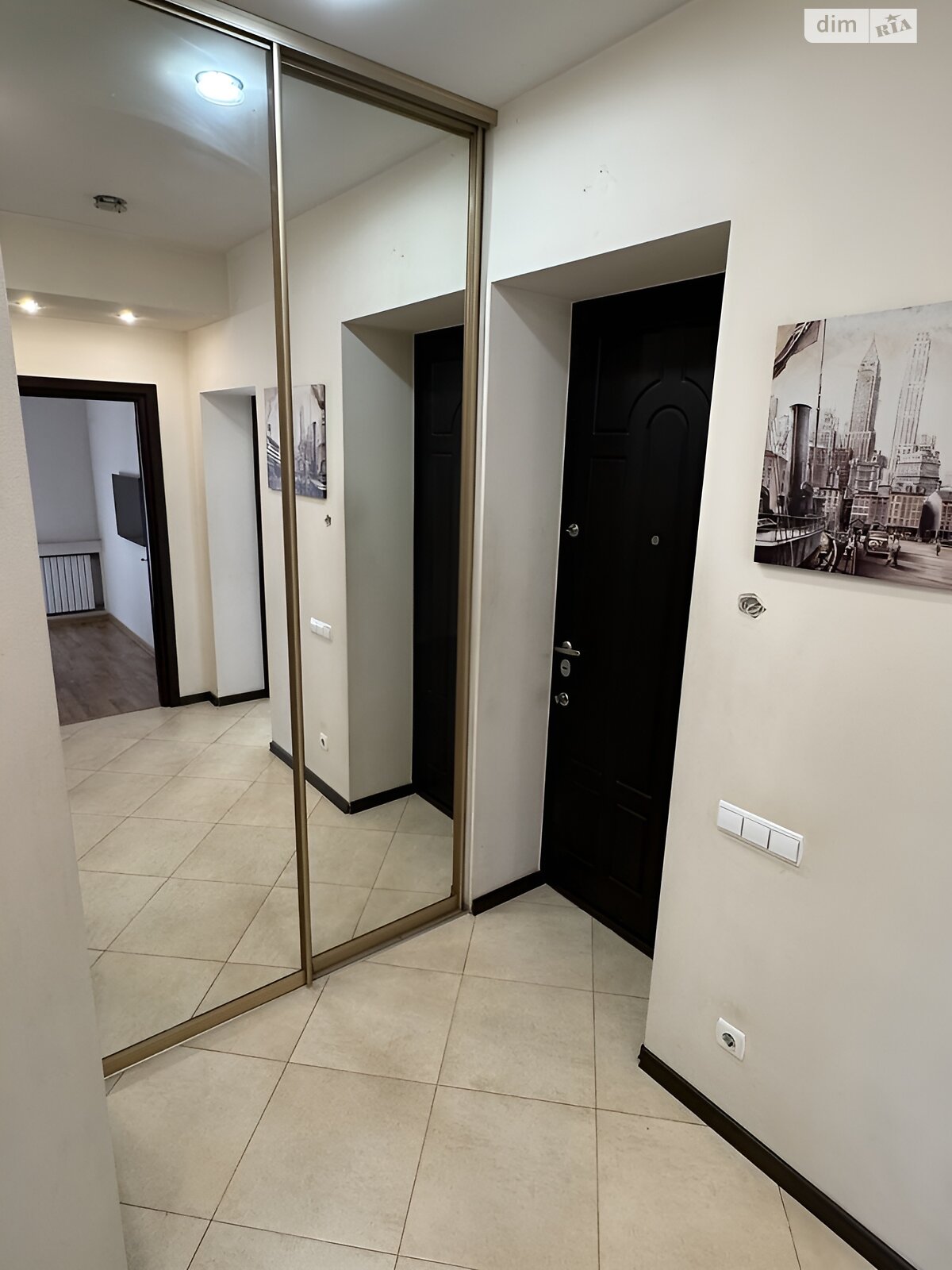 Продаж трикімнатної квартири в Дніпрі, на вул. Воскресенська 46, район Центральний Пагорб фото 1 Продаж трикімнатної квартири в Дніпрі, на вул. Воскресенська 46, район Центральний Пагорб фото 1
