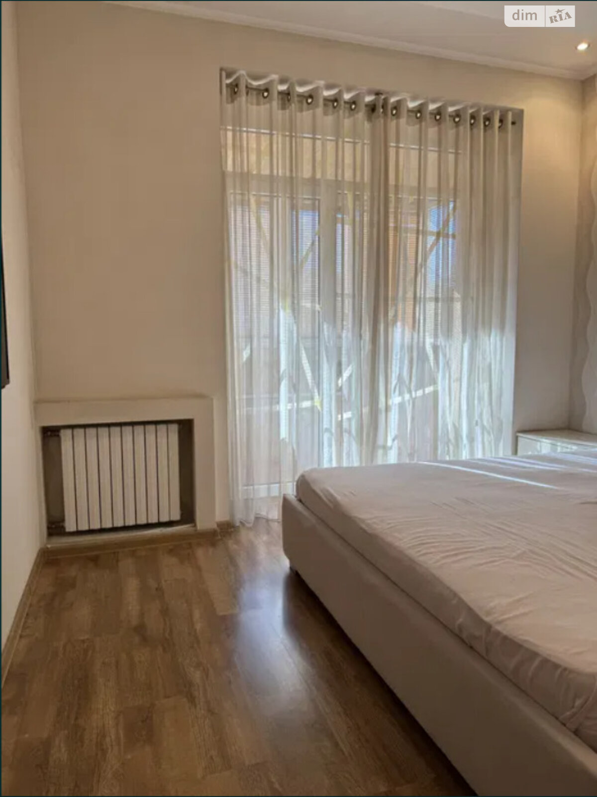 Продажа трехкомнатной квартиры в Днепре, на ул. Воскресенская 46, район Центральный Холм фото 1 Продажа трехкомнатной квартиры в Днепре, на ул. Воскресенская 46, район Центральный Холм фото 1