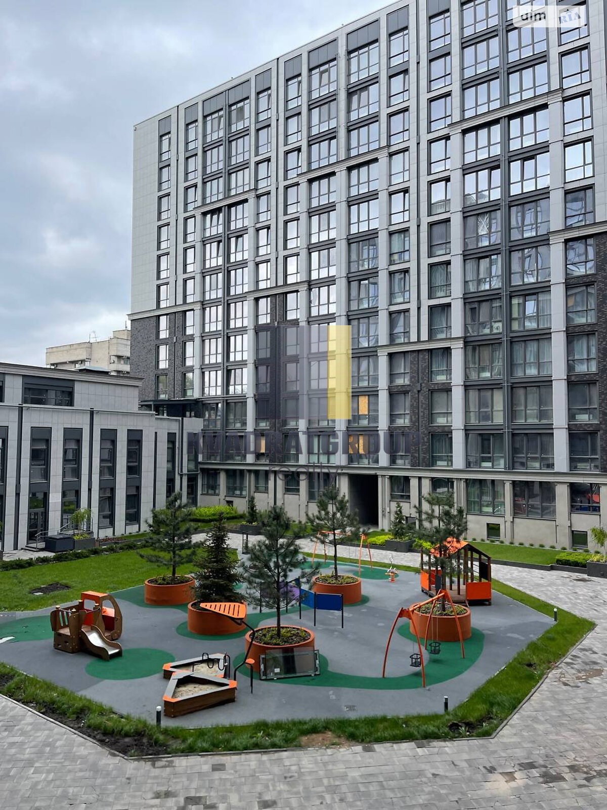 Продажа трехкомнатной квартиры в Днепре, на ул. Костомаровская 1А, район Центральный фото 1