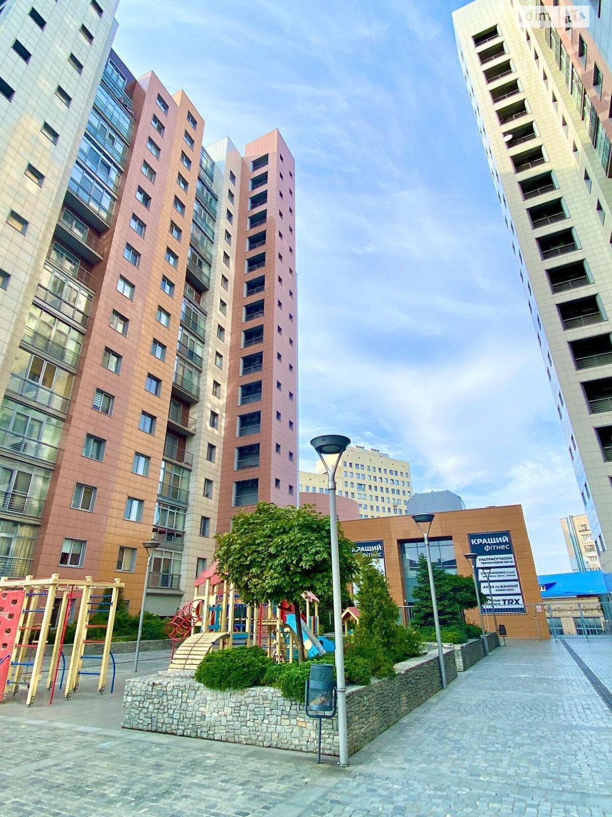 Продажа трехкомнатной квартиры в Днепре, на спуск Крутогорный 28, район Центральный фото 1