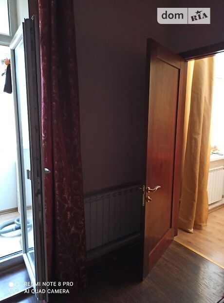 Продажа трехкомнатной квартиры в Днепре, на ул. Владимира Мономаха район Центральный фото 1 Продажа трехкомнатной квартиры в Днепре, на ул. Владимира Мономаха район Центральный фото 1