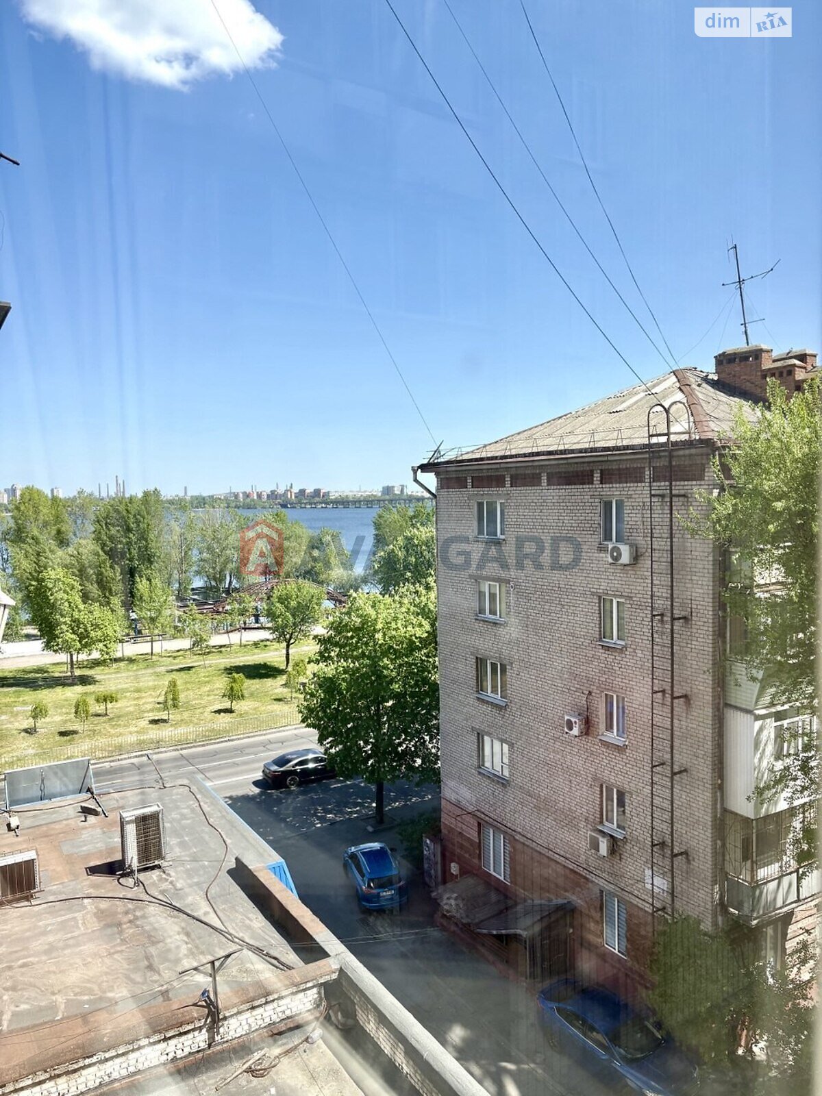 Продаж трикімнатної квартири в Дніпрі, на вул. Січеславська Набережна 13, район Центральний фото 1 Продаж трикімнатної квартири в Дніпрі, на вул. Січеславська Набережна 13, район Центральний фото 1