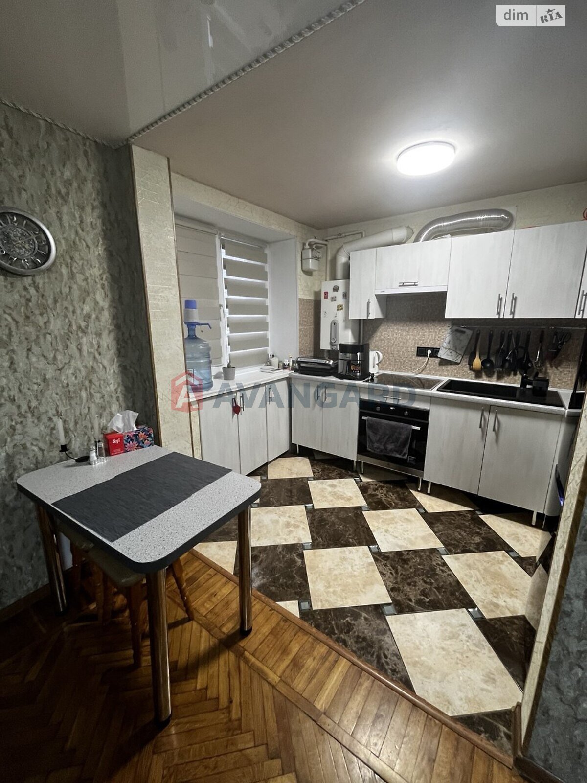 Продажа двухкомнатной квартиры в Днепре, на ул. Новосельная 15, район Центральный фото 1 Продажа двухкомнатной квартиры в Днепре, на ул. Новосельная 15, район Центральный фото 1