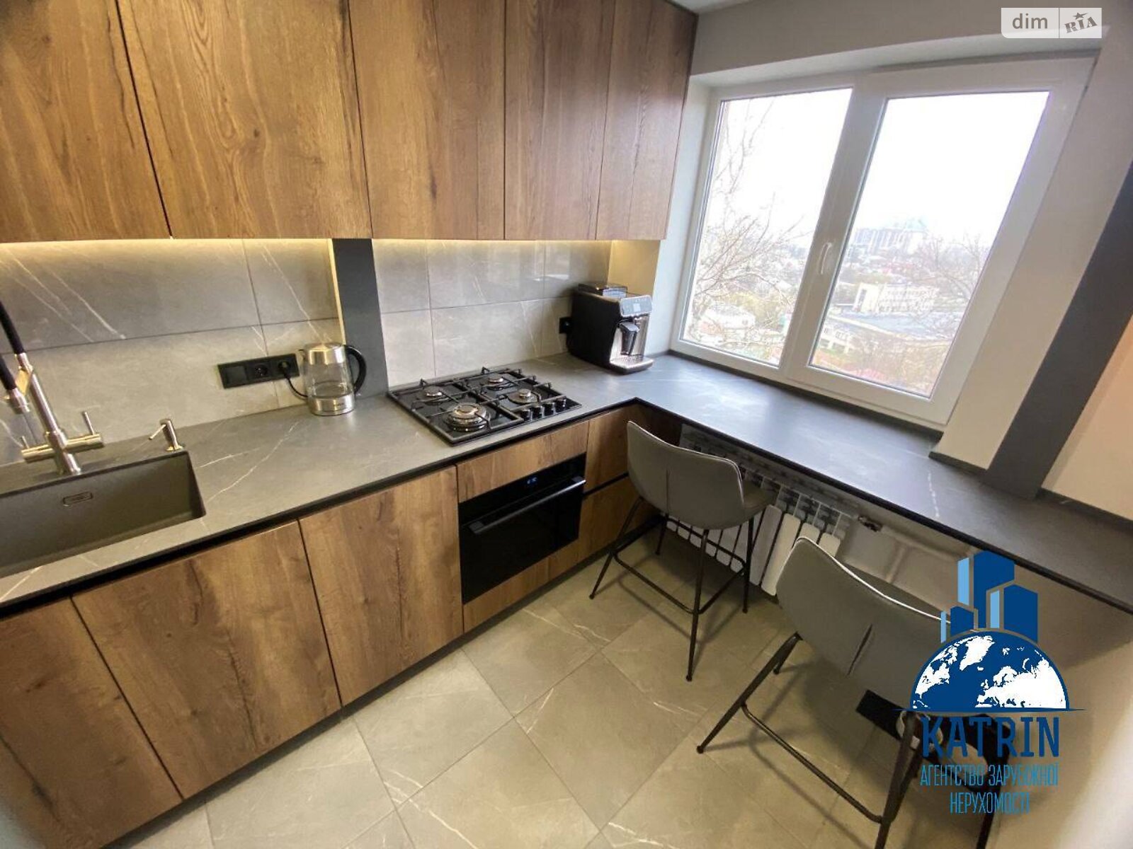 Продажа трехкомнатной квартиры в Днепре, на просп. Поля Александра 42В, район Центральный фото 1 Продажа трехкомнатной квартиры в Днепре, на просп. Поля Александра 42В, район Центральный фото 1
