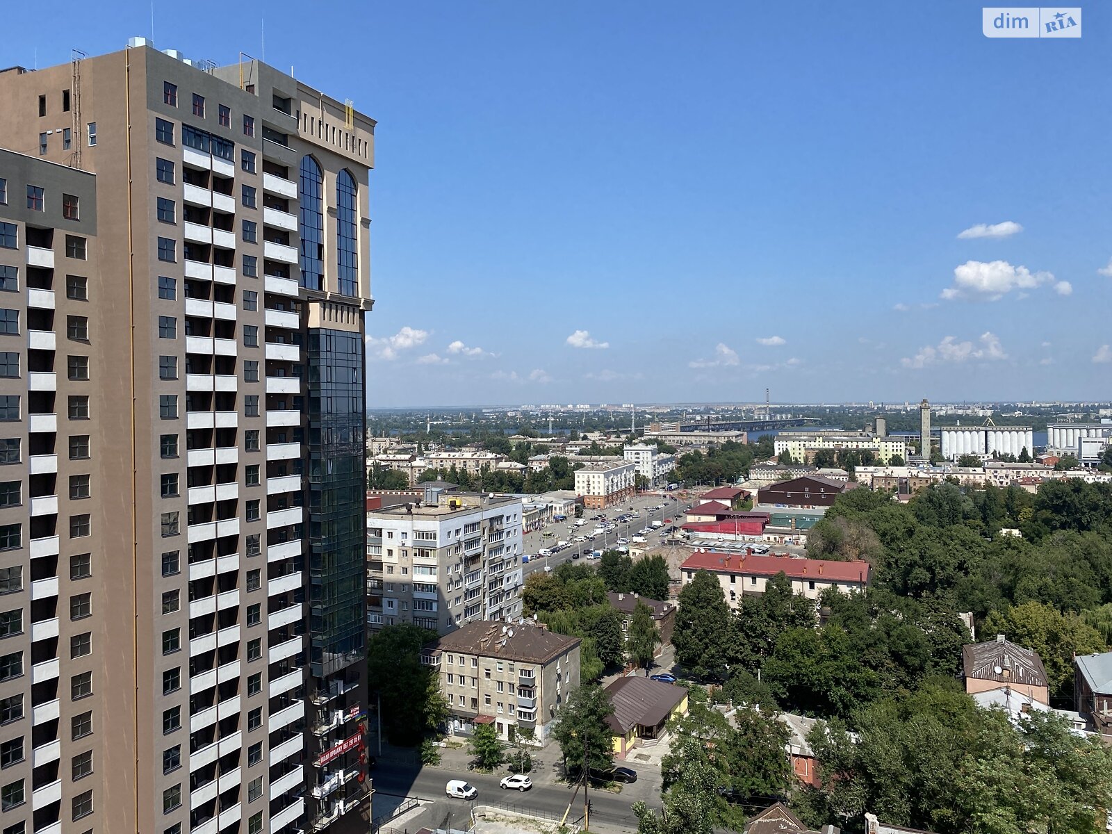 Продажа двухкомнатной квартиры в Днепре, на ул. Степана Бандеры 15, фото 1