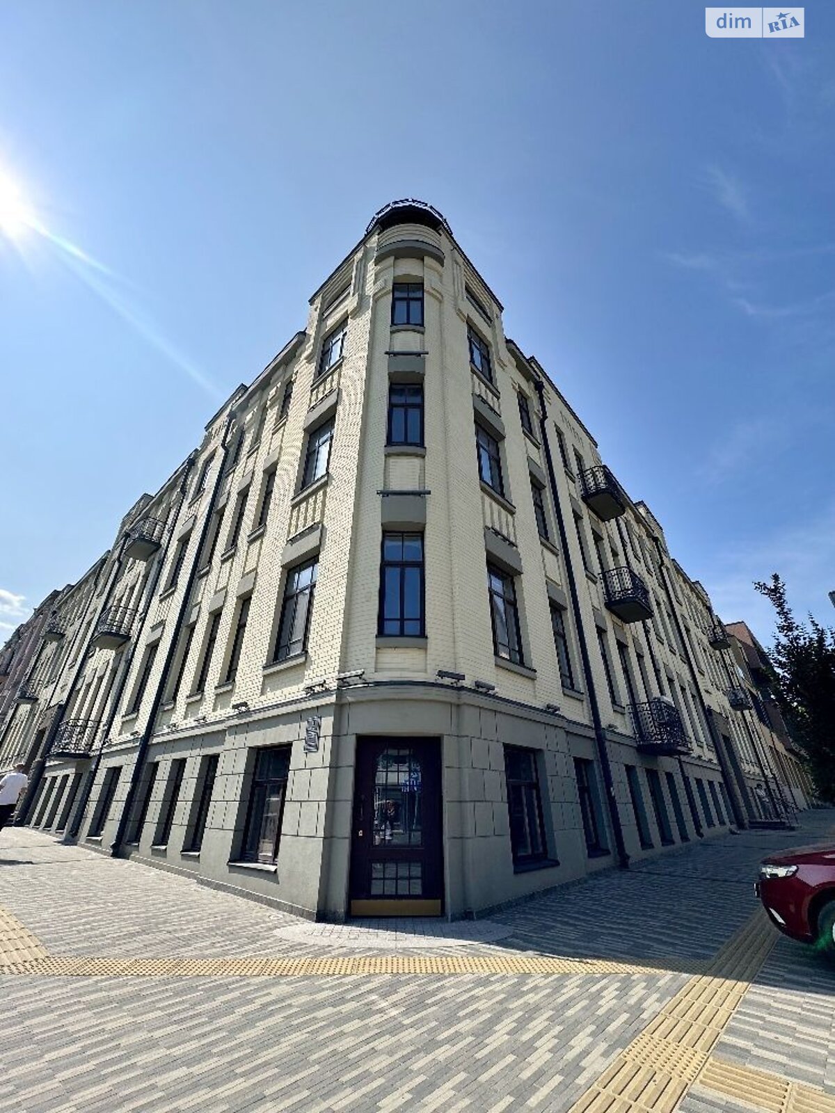 Продаж трикімнатної квартири в Дніпрі, на вул. Троїцька 5, район Центральний фото 1 Продаж трикімнатної квартири в Дніпрі, на вул. Троїцька 5, район Центральний фото 1