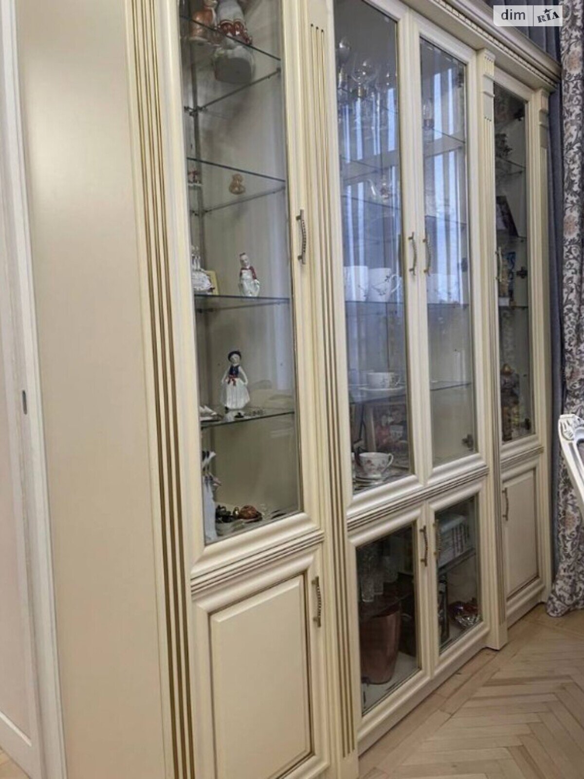 Продажа трехкомнатной квартиры в Днепре, на просп. Яворницкого Дмитрия 119, район Центральный фото 1
