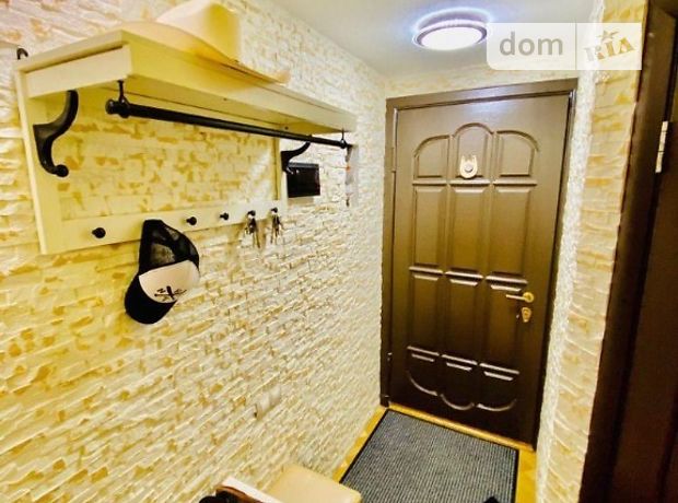 Продаж трикімнатної квартири в Дніпрі,, район Центральний фото 1 Продаж трикімнатної квартири в Дніпрі,, район Центральний фото 1