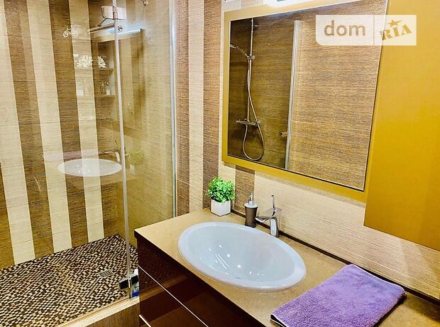 Продаж трикімнатної квартири в Дніпрі,, район Центральний фото 1 Продаж трикімнатної квартири в Дніпрі,, район Центральний фото 1