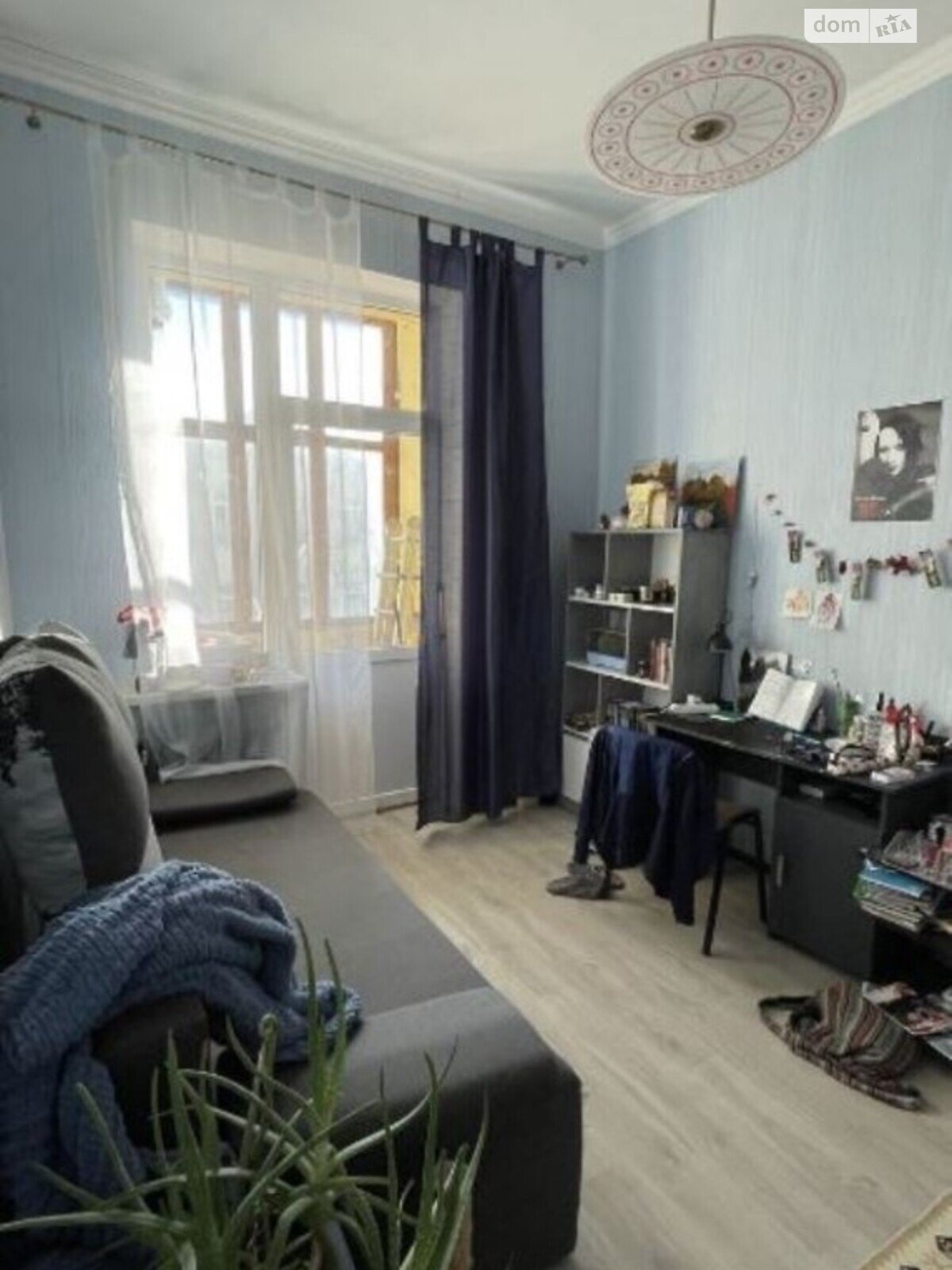 Продажа трехкомнатной квартиры в Днепре, на ул. Короленко, район ЦУМ фото 1