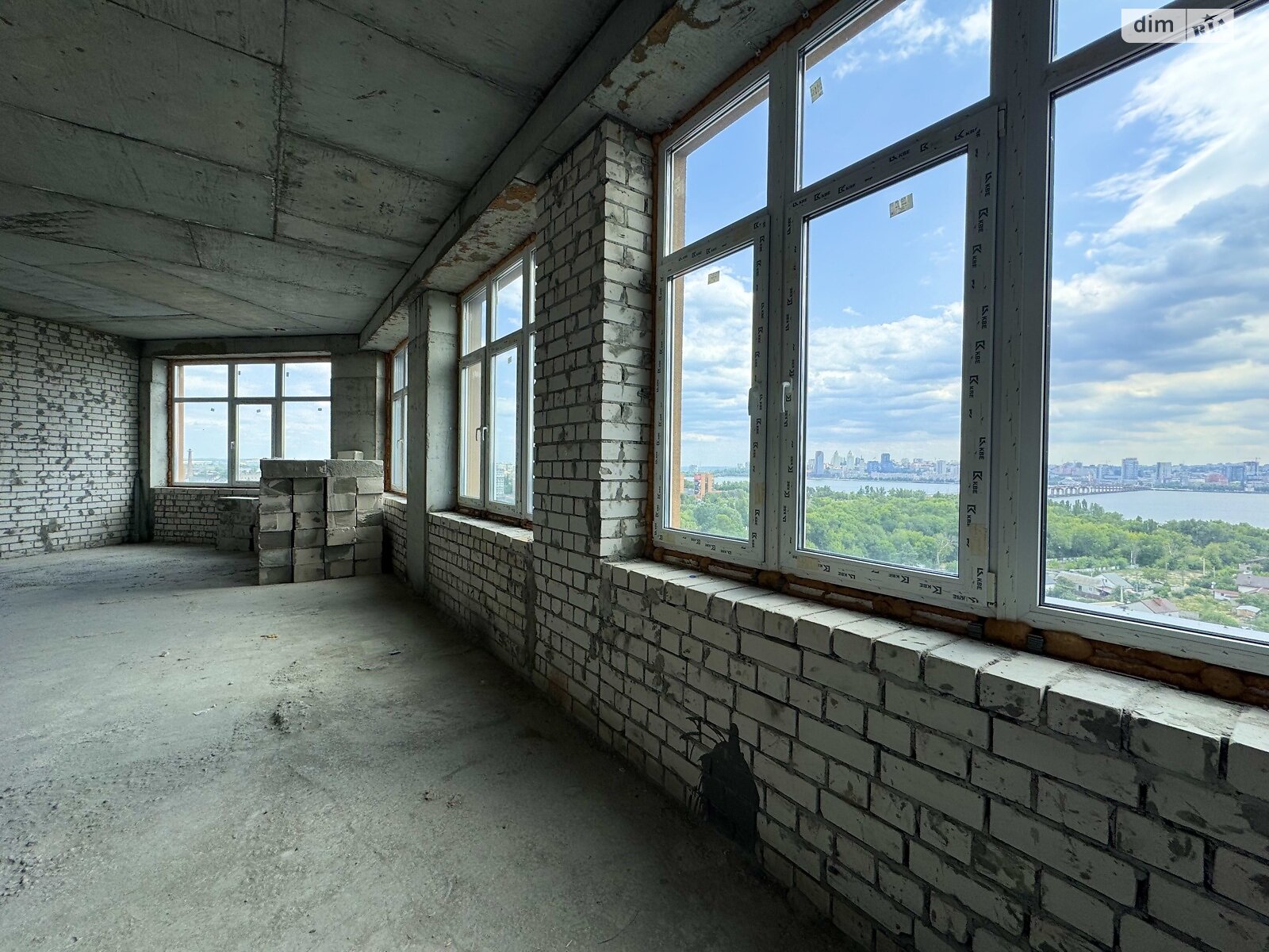 Продаж трикімнатної квартири в Дніпрі, на вул. Луговська 248, район Воронцова фото 1 Продаж трикімнатної квартири в Дніпрі, на вул. Луговська 248, район Воронцова фото 1