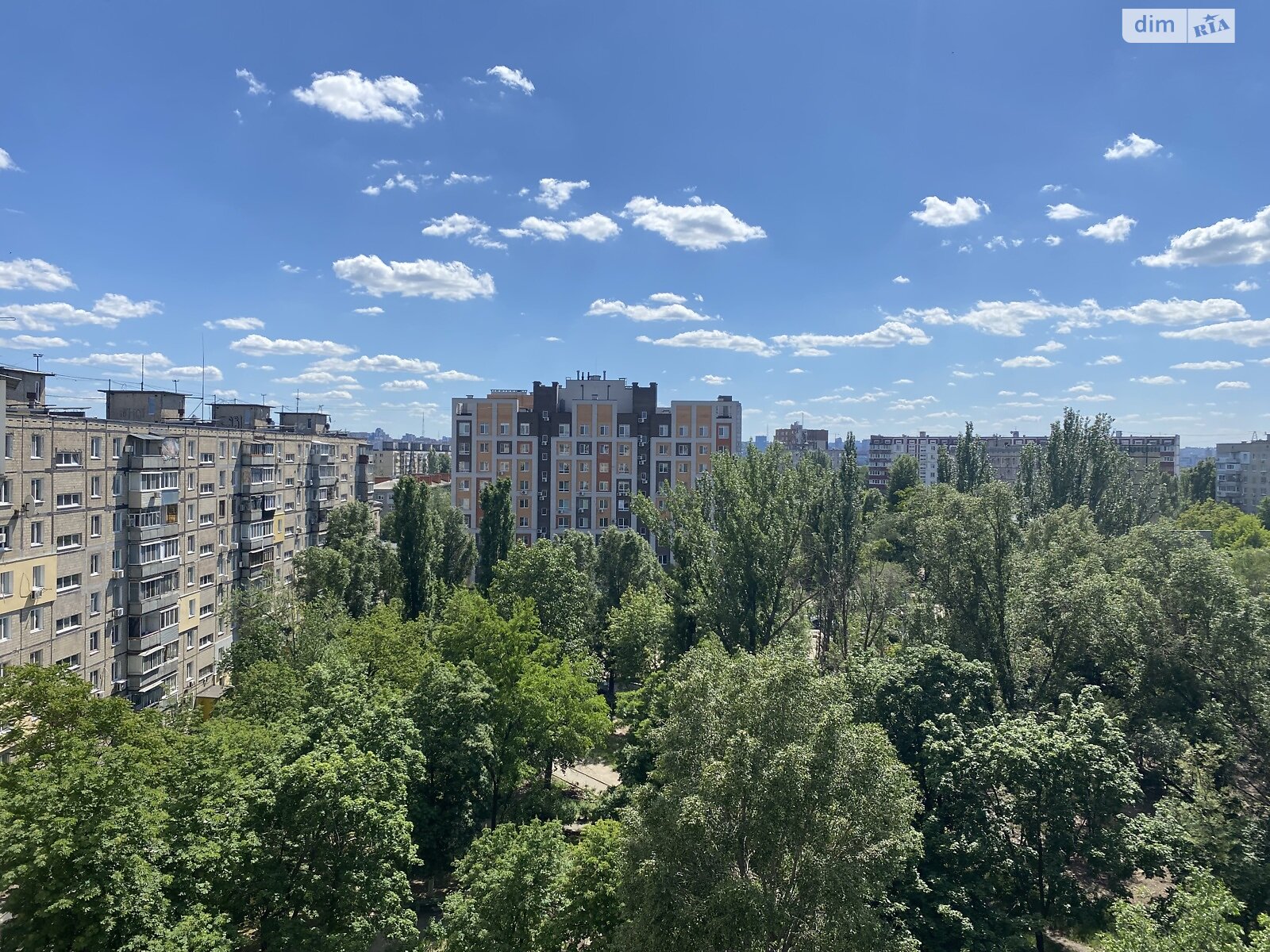 Продаж трикімнатної квартири в Дніпрі, на просп. Слобожанський, район Воронцова фото 1 Продаж трикімнатної квартири в Дніпрі, на просп. Слобожанський, район Воронцова фото 1