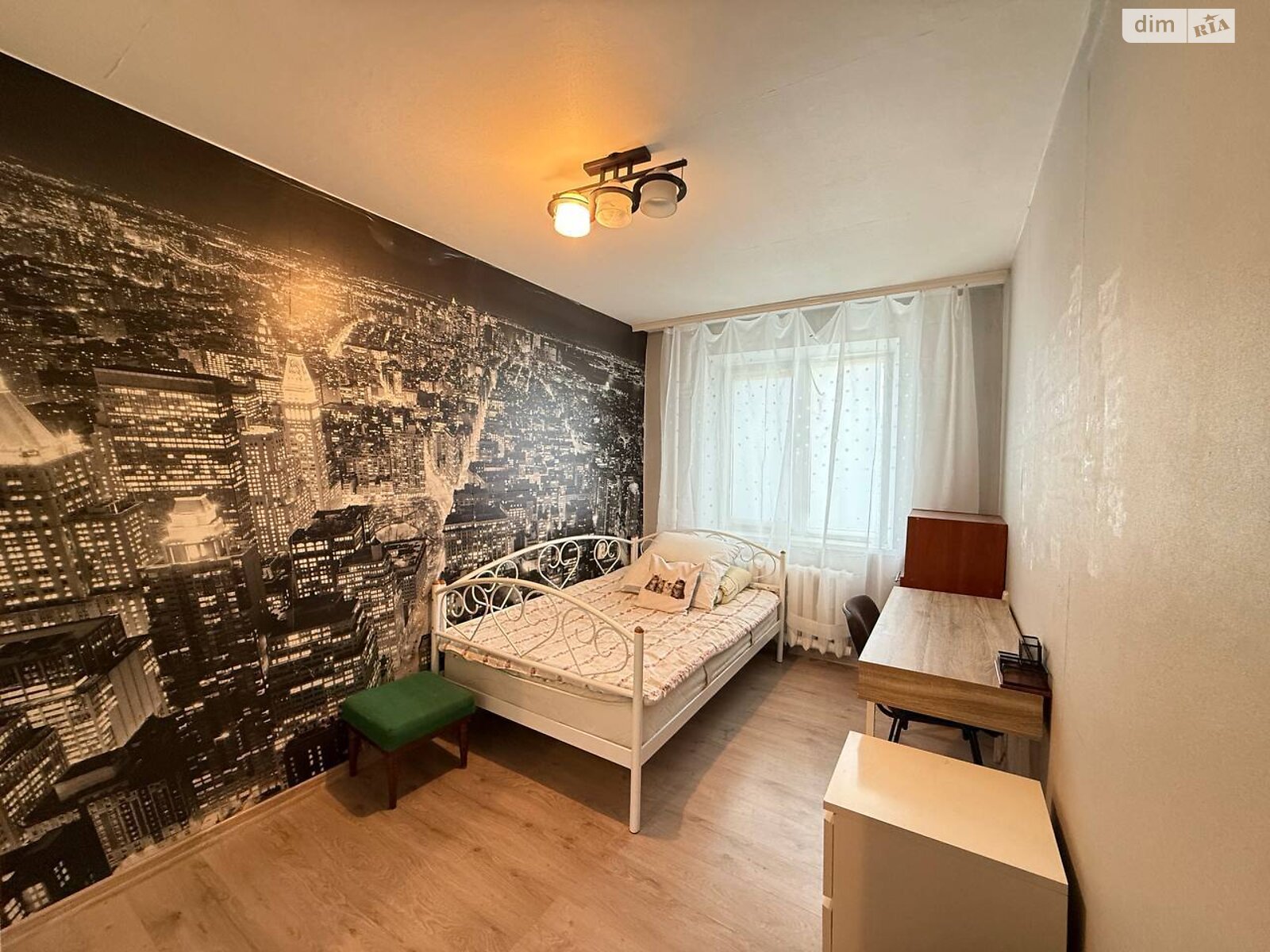 Продажа трехкомнатной квартиры в Днепре, на просп. Слобожанский 8/1, район Индустриальный фото 1