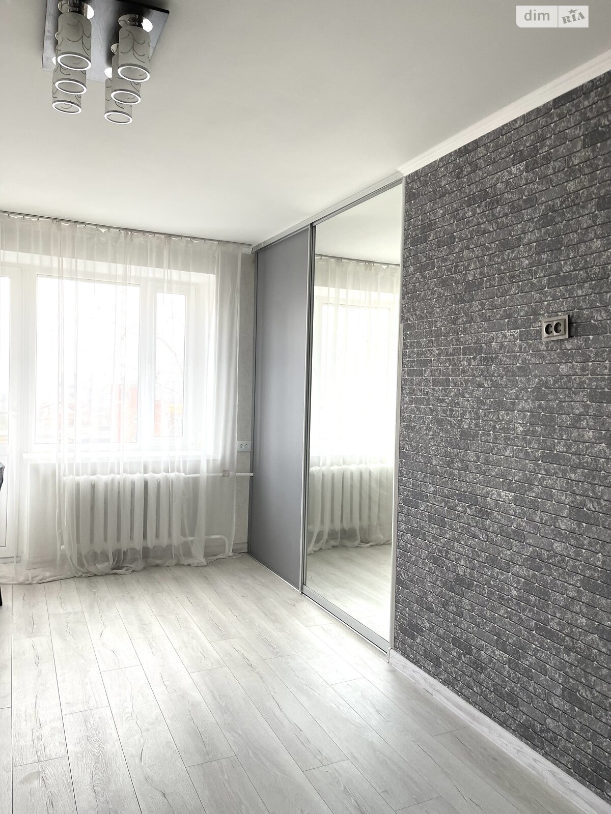 Продажа однокомнатной квартиры в Днепре, на ул. Вознесенская 25, фото 1