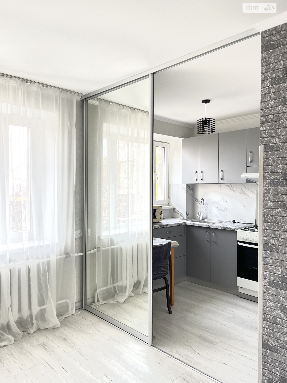 Продажа однокомнатной квартиры в Днепре, на ул. Вознесенская 25, фото 1