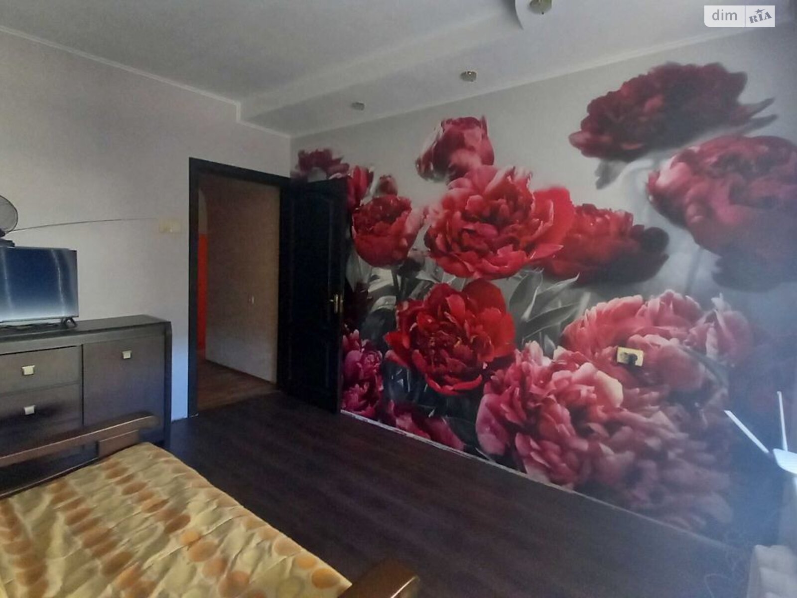 Продаж трикімнатної квартири в Дніпрі, на вул. Янтарна 73 корпус 5, фото 1 Продаж трикімнатної квартири в Дніпрі, на вул. Янтарна 73 корпус 5, фото 1